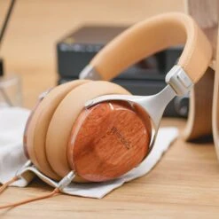Sivga SV021 Over-ear Close Back Solid Wood Headphone